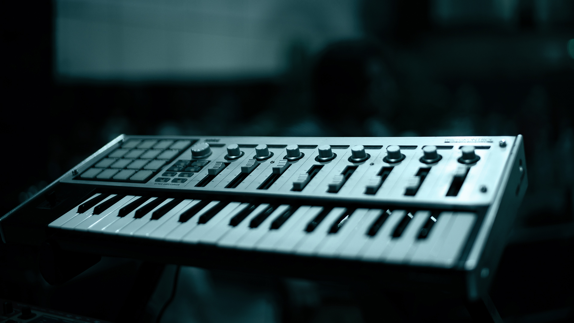 keyboard-source.jpg keyboard-source.jpg